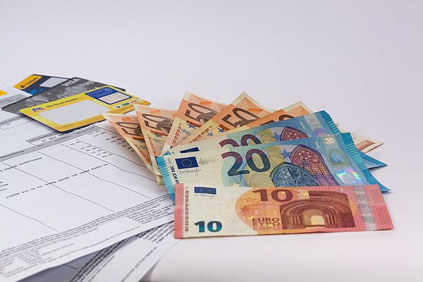 Neuer Zinssatz für Erstattungen und Nachzahlungen vom Bundestag beschlossen  – für die Steuerzahler wäre mehr drin gewesen