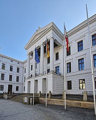 Landesfinanzbericht 2026: Schallende Ohrfeige für Landesregierung