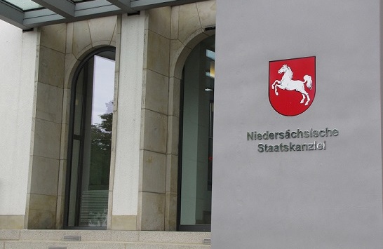 Personalaufblähung in Ministerien zurücknehmen! Personalaufblähung in Ministerien zurücknehmen!