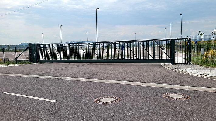 Wenn in Saarlouis der Amtsschimmel wiehert - 2,3 Mio. Euro für ungenutzten Parkplatz Wenn in Saarlouis der Amtsschimmel wiehert - 2,3 Mio. Euro für ungenutzten Parkplatz