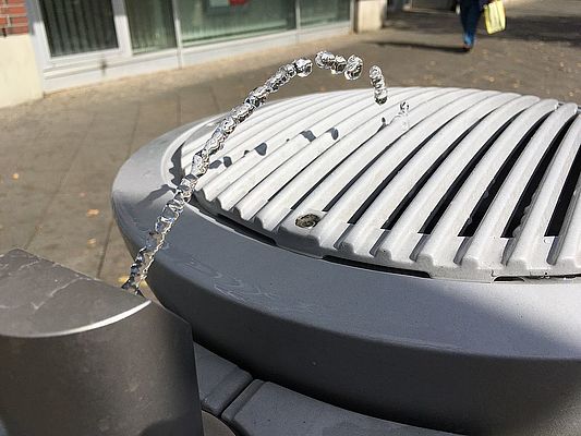 Durstig in Berlin? Eine Million Euro für 100 öffentliche Trinkbrunnen Durstig in Berlin? Eine Million Euro für 100 öffentliche Trinkbrunnen