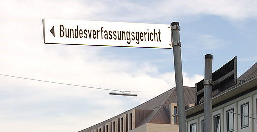 Rechtsstreit um Rentenbesteuerung geht nach Karlsruhe Rechtsstreit um Rentenbesteuerung geht nach Karlsruhe