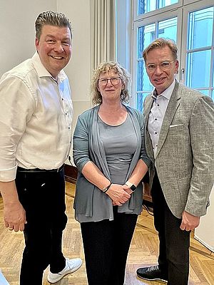 "Schiedsrichter oder Spieler: Ist der Staat der bessere Unternehmer?" "Schiedsrichter oder Spieler: Ist der Staat der bessere Unternehmer?"