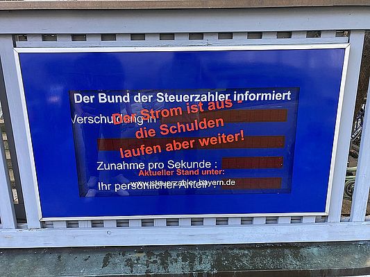 Der Strom ist aus - die Schulden laufen aber weiter! Der Strom ist aus - die Schulden laufen aber weiter!