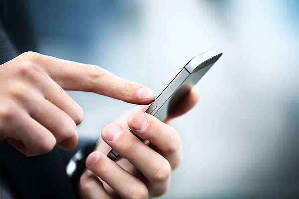 Aachen schreibt Telefonverträge nicht vollständig aus Aachen schreibt Telefonverträge nicht vollständig aus