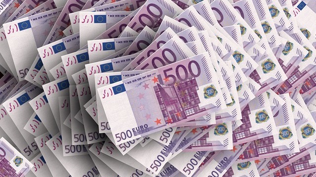 500 Millionen Euro zusätzlich für den Schuldenabbau 500 Millionen Euro zusätzlich für den Schuldenabbau