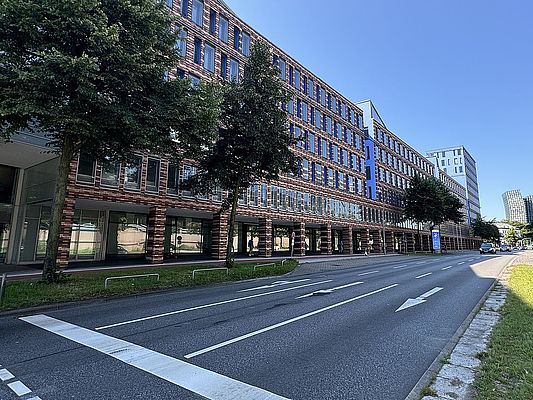 Hamburgs Staatsanwaltschaft: Welche Konsequenzen hat der Umzugs-Skandal für die verantwortlichen Senatoren? Hamburgs Staatsanwaltschaft: Welche Konsequenzen hat der Umzugs-Skandal für die verantwortlichen Senatoren?