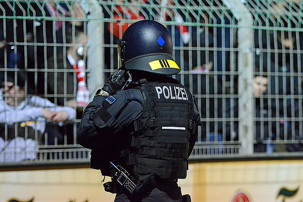 NRW: Steuerzahler zahlen für Sicherheit bei Hochrisikospielen NRW: Steuerzahler zahlen für Sicherheit bei Hochrisikospielen