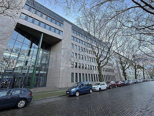 Bund der Steuerzahler Berlin fordert erneut Transparenz und Wirtschaftlichkeit bei Flüchtlingsunterkünften