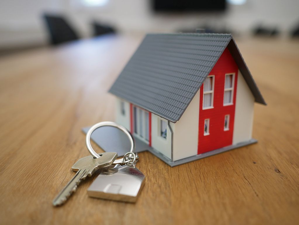 Modellhaus mit Schlüssel