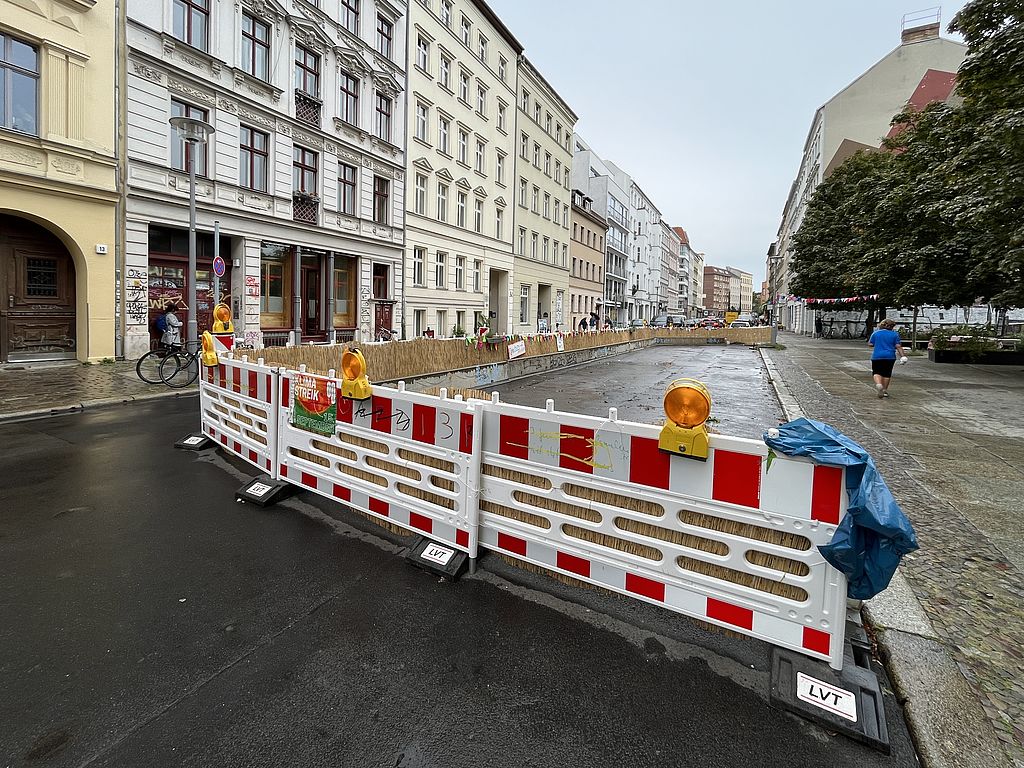 Sommerstraße in der Ackerstraße in Berlin-Mitte