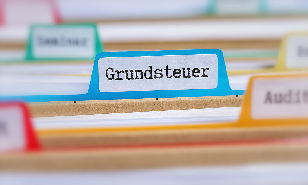Mit gesplitteten Hebesätzen für Wohn- und NichtwohngrundstückeVerteuerung des Wohnens ab 2025 verhindert werden.
